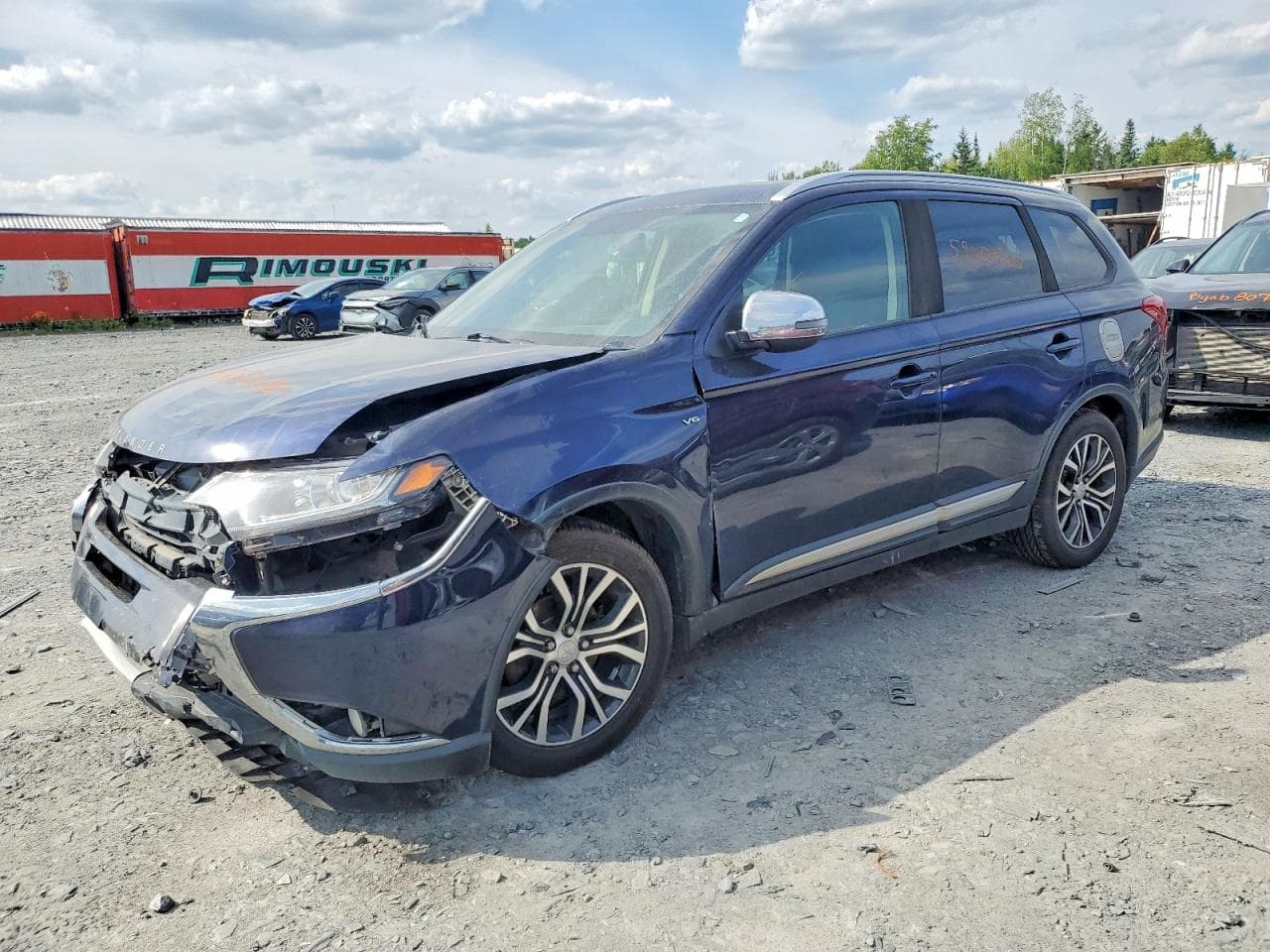 MITSUBISHI OUTLANDER