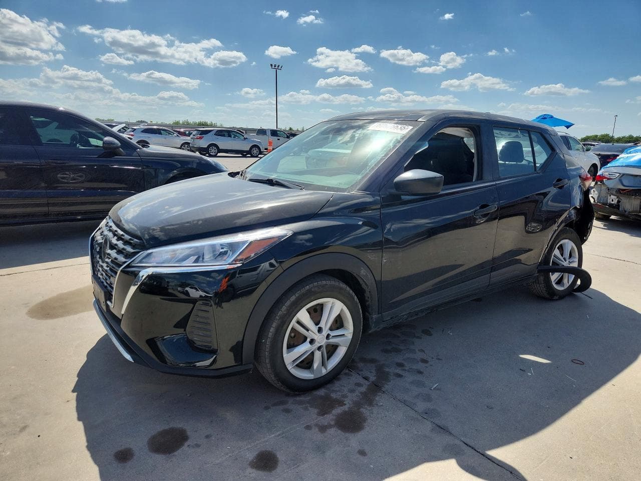 NISSAN KICKS