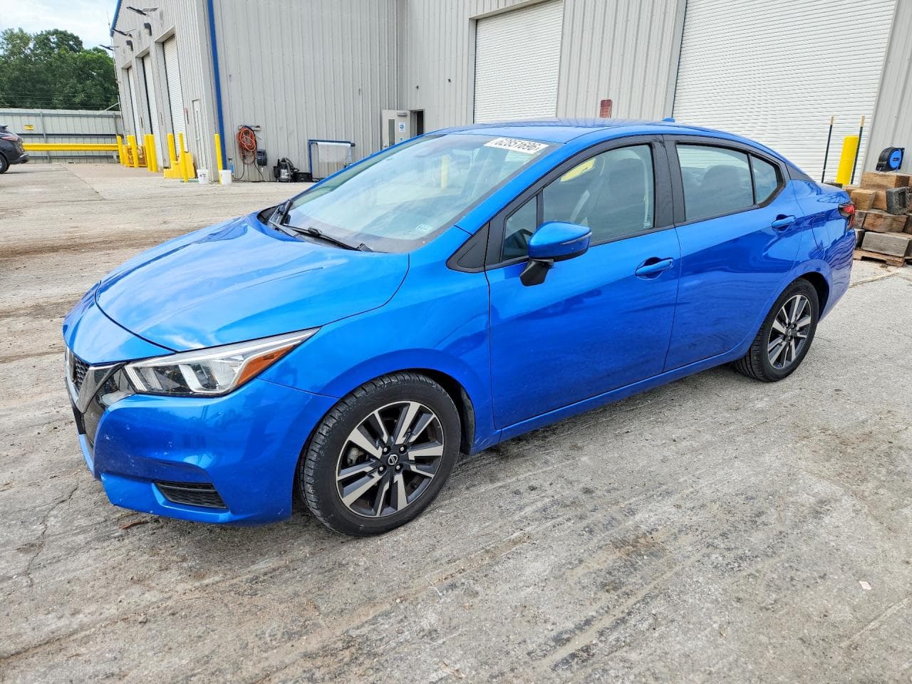 NISSAN VERSA
