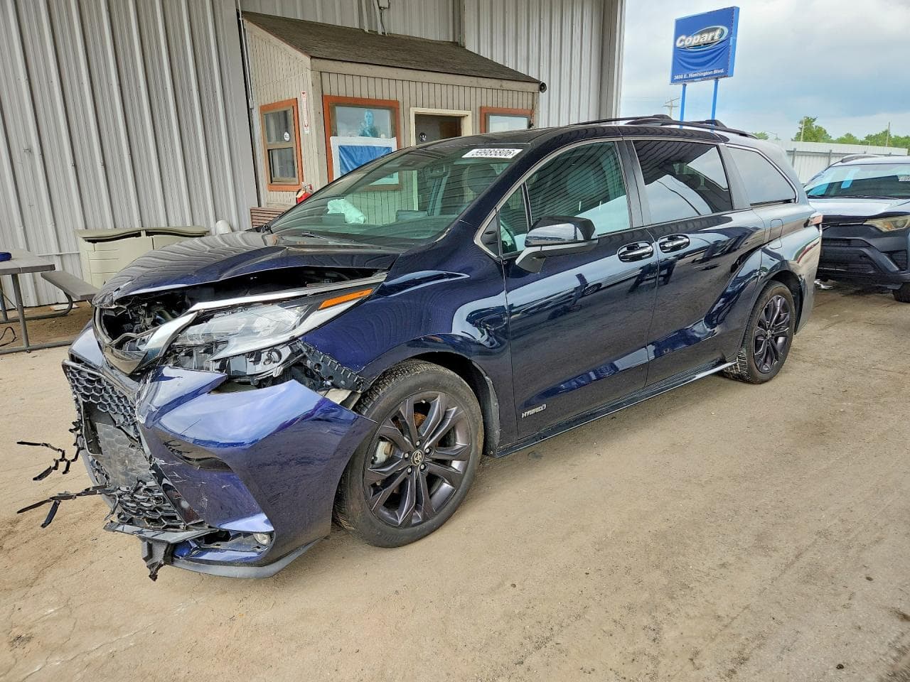 TOYOTA SIENNA