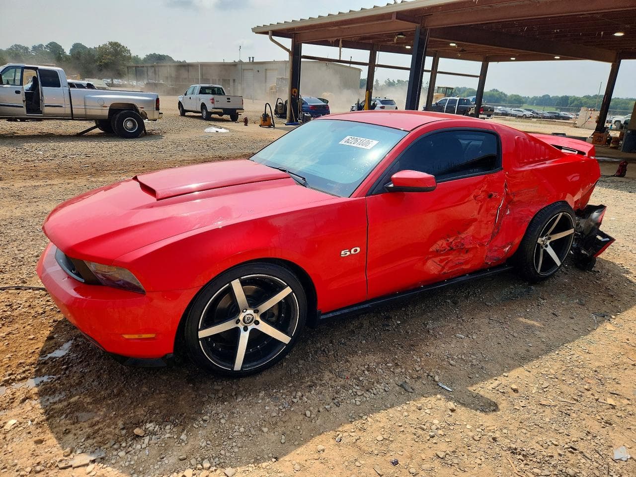 FORD MUSTANG