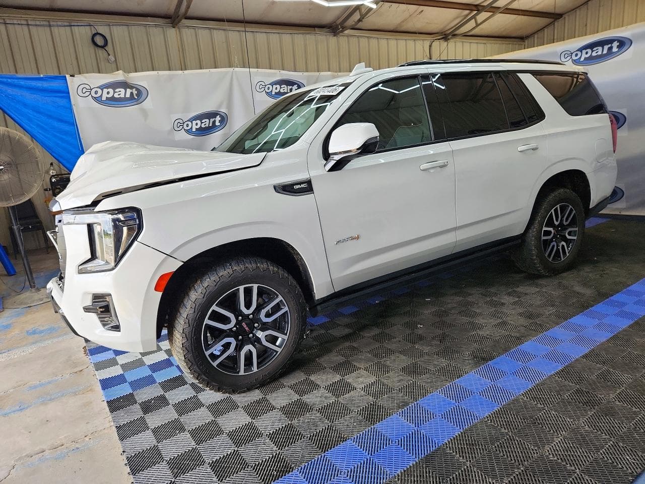 GMC YUKON