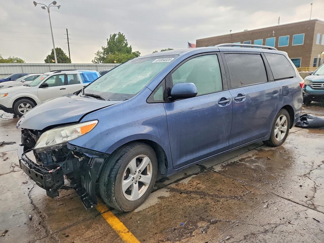 TOYOTA SIENNA