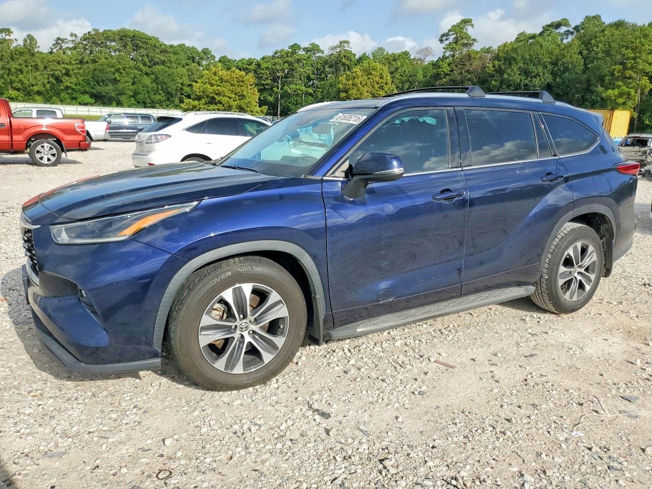 TOYOTA HIGHLANDER