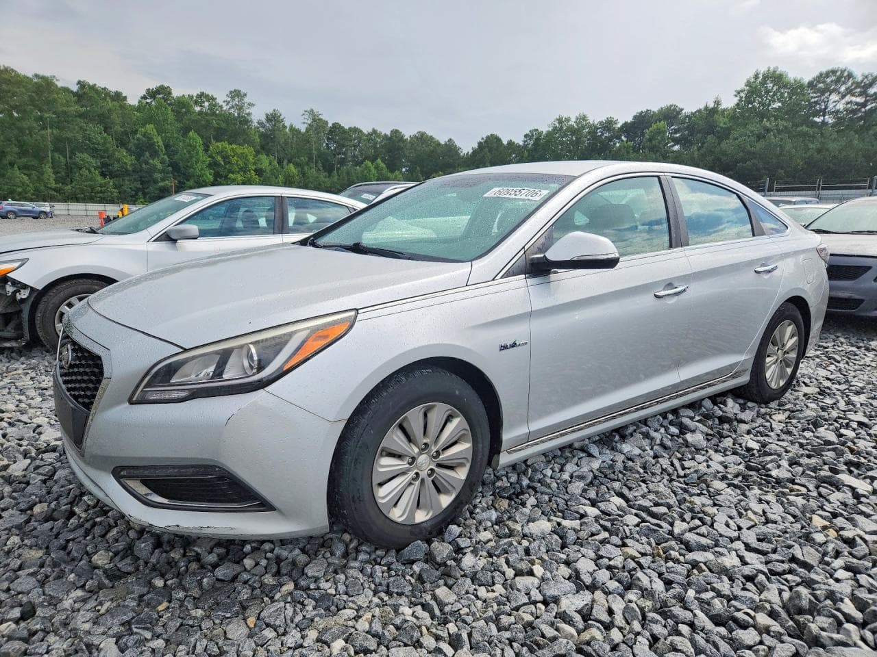 HYUNDAI SONATA HYBRID