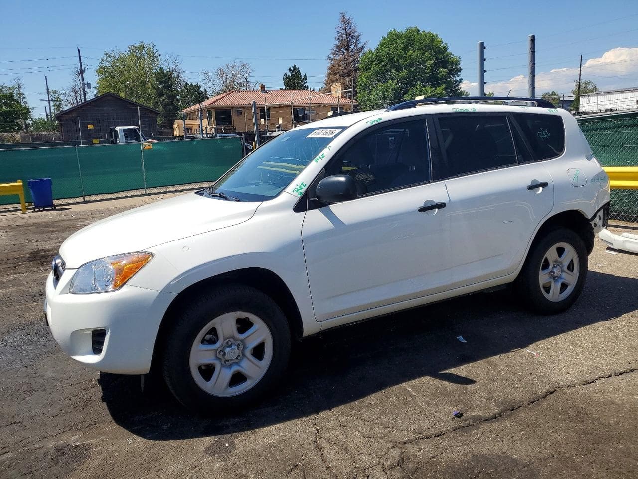 TOYOTA RAV4 BASE