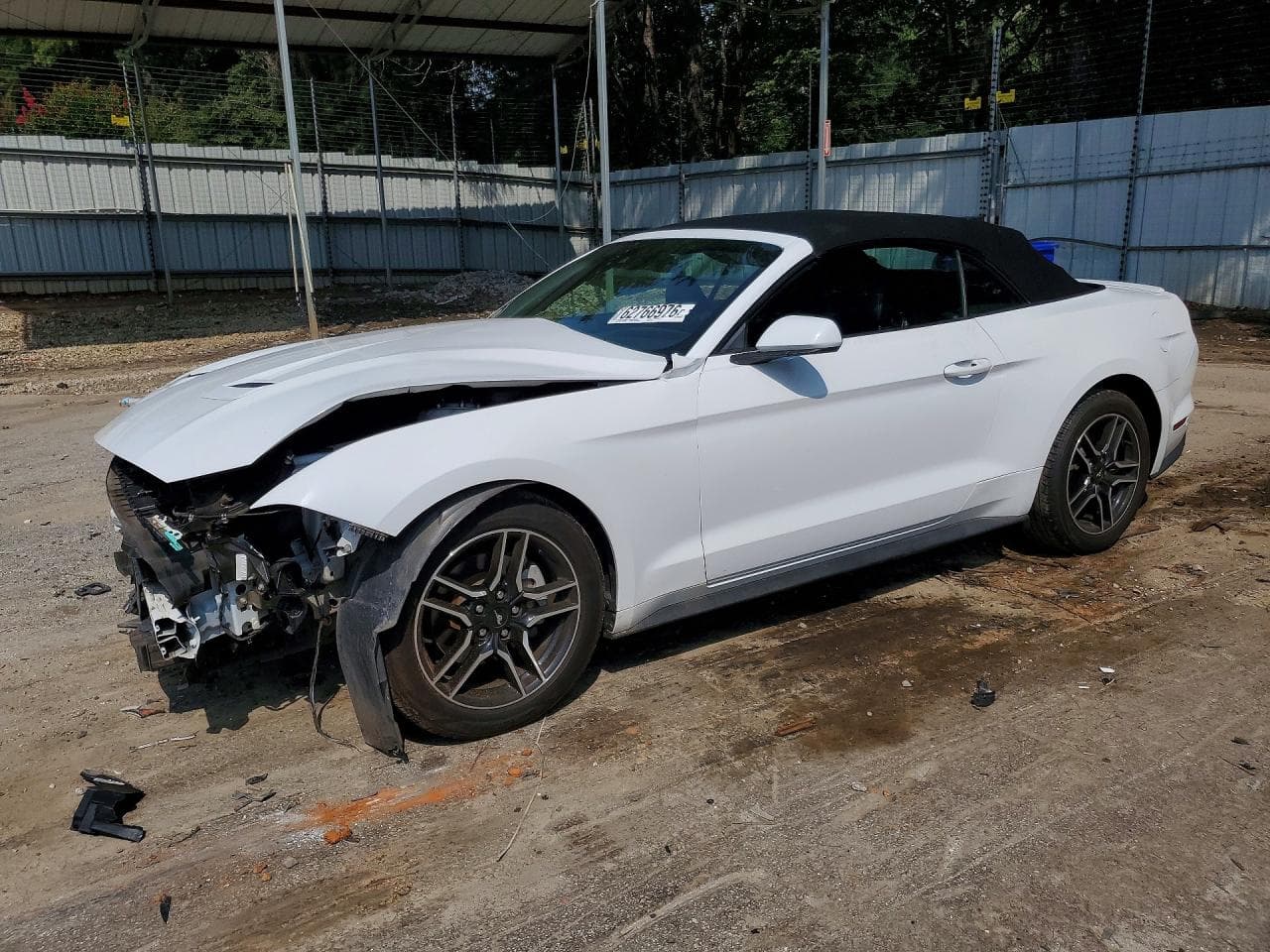 FORD MUSTANG