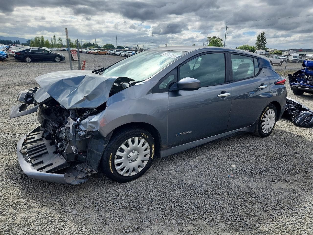 NISSAN LEAF