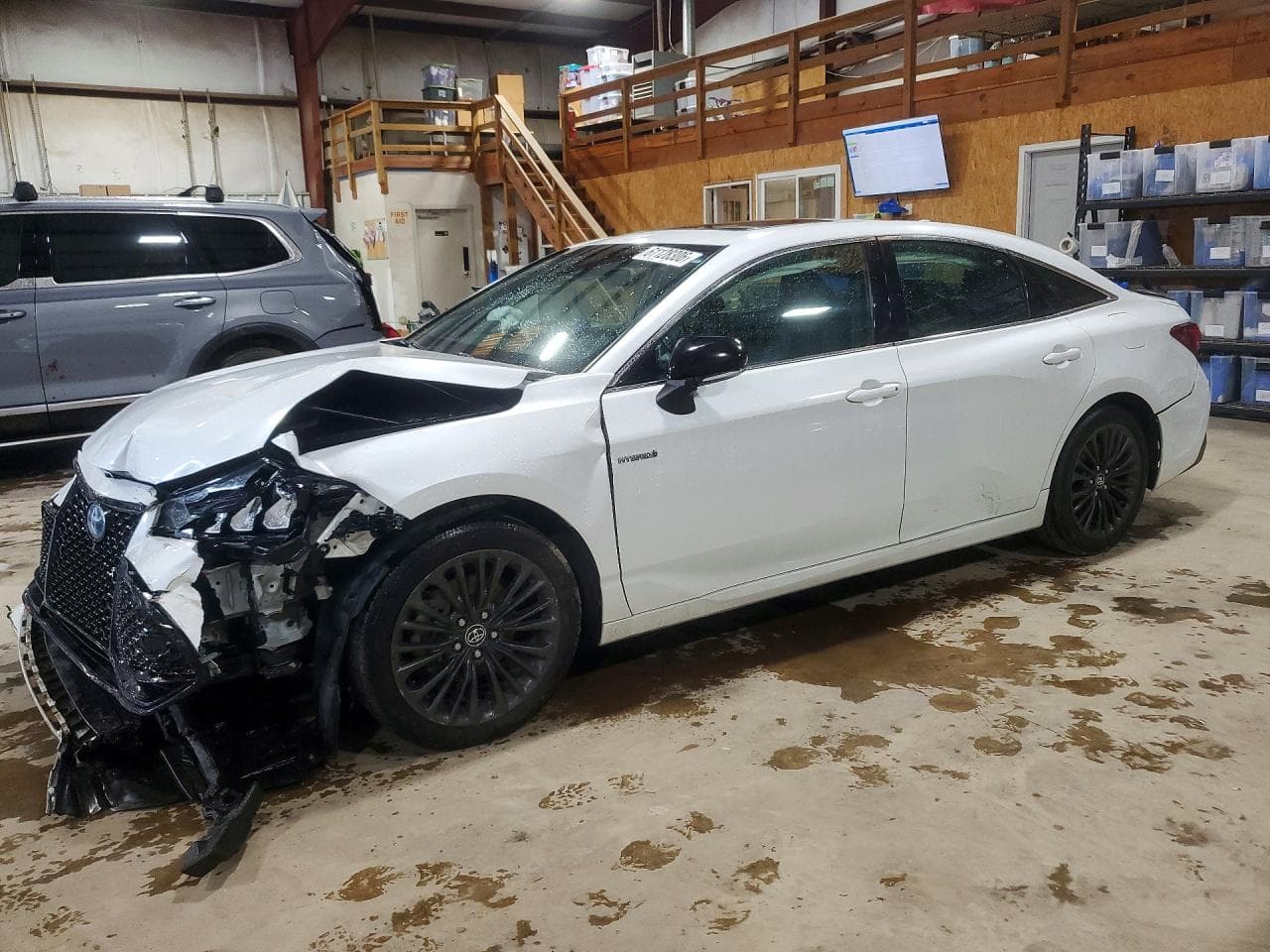 TOYOTA AVALON