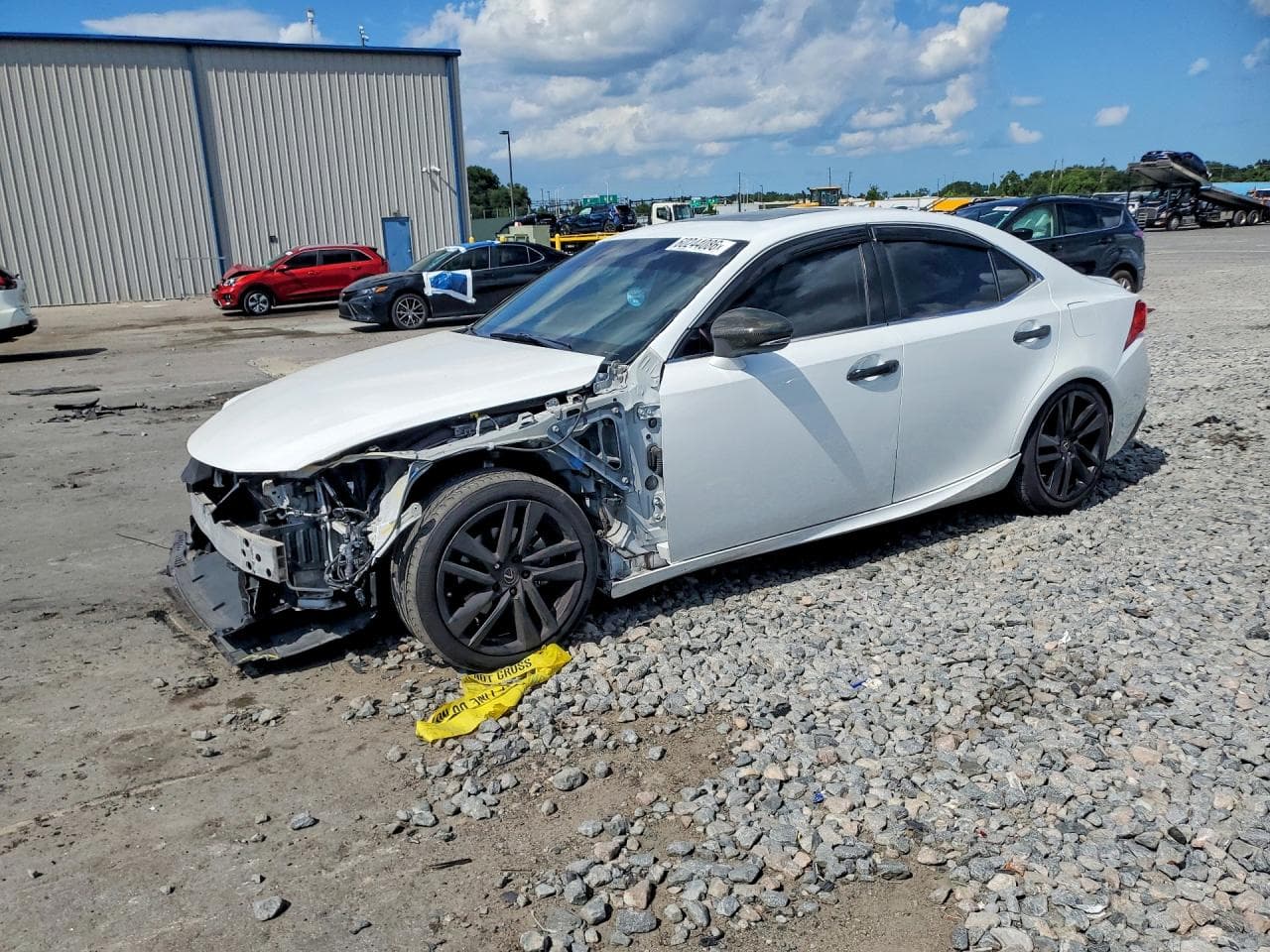 LEXUS IS