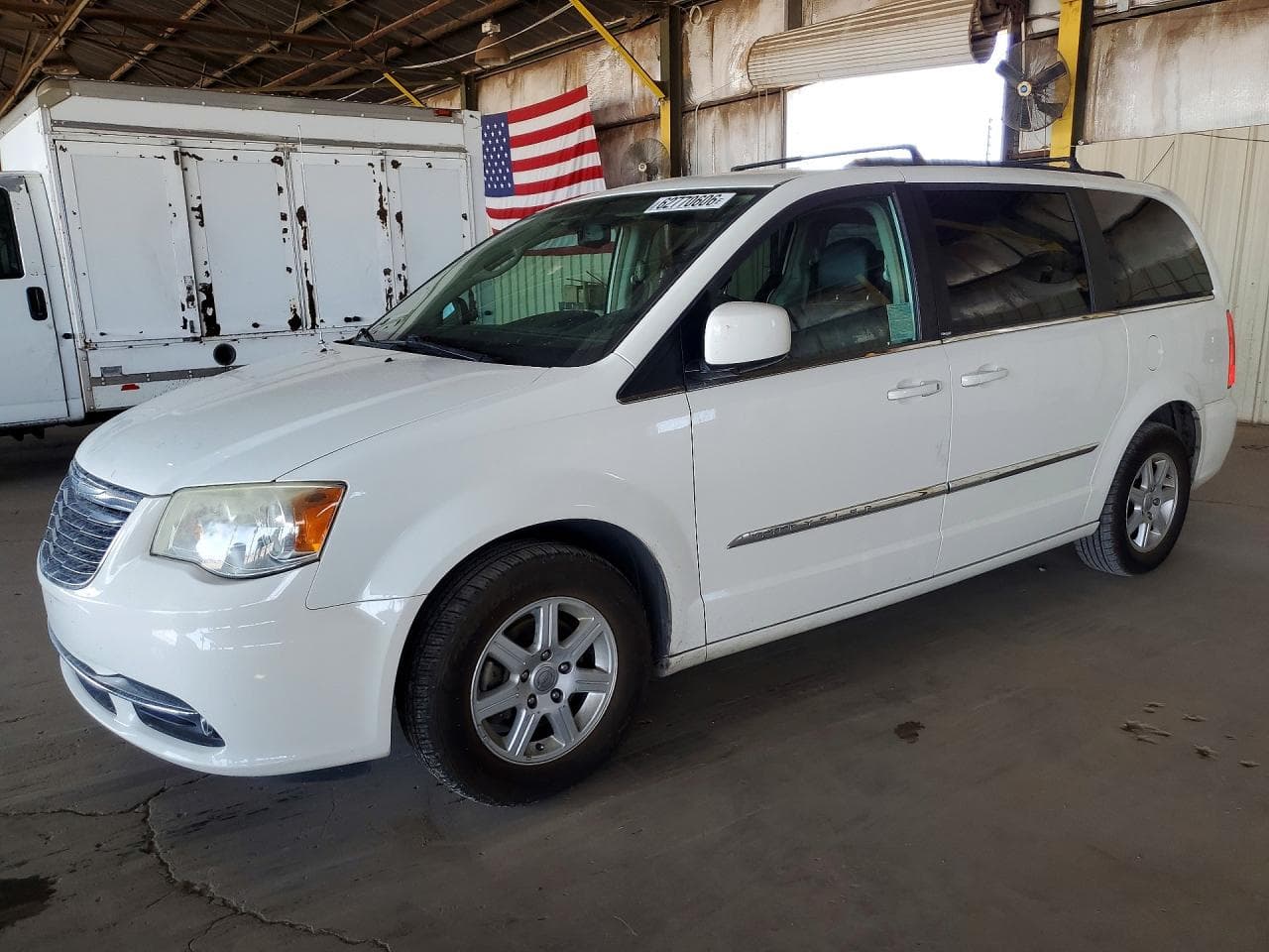 CHRYSLER MINIVAN