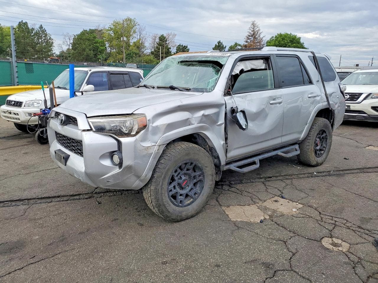 TOYOTA 4RUNNER