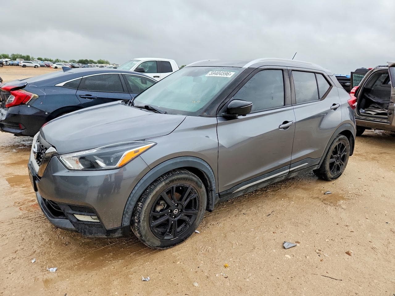 NISSAN KICKS