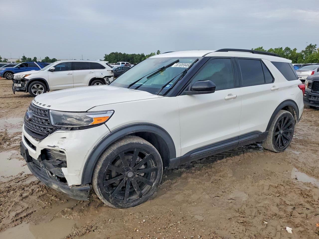 FORD EXPLORER