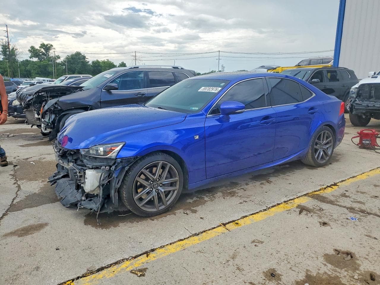 LEXUS IS