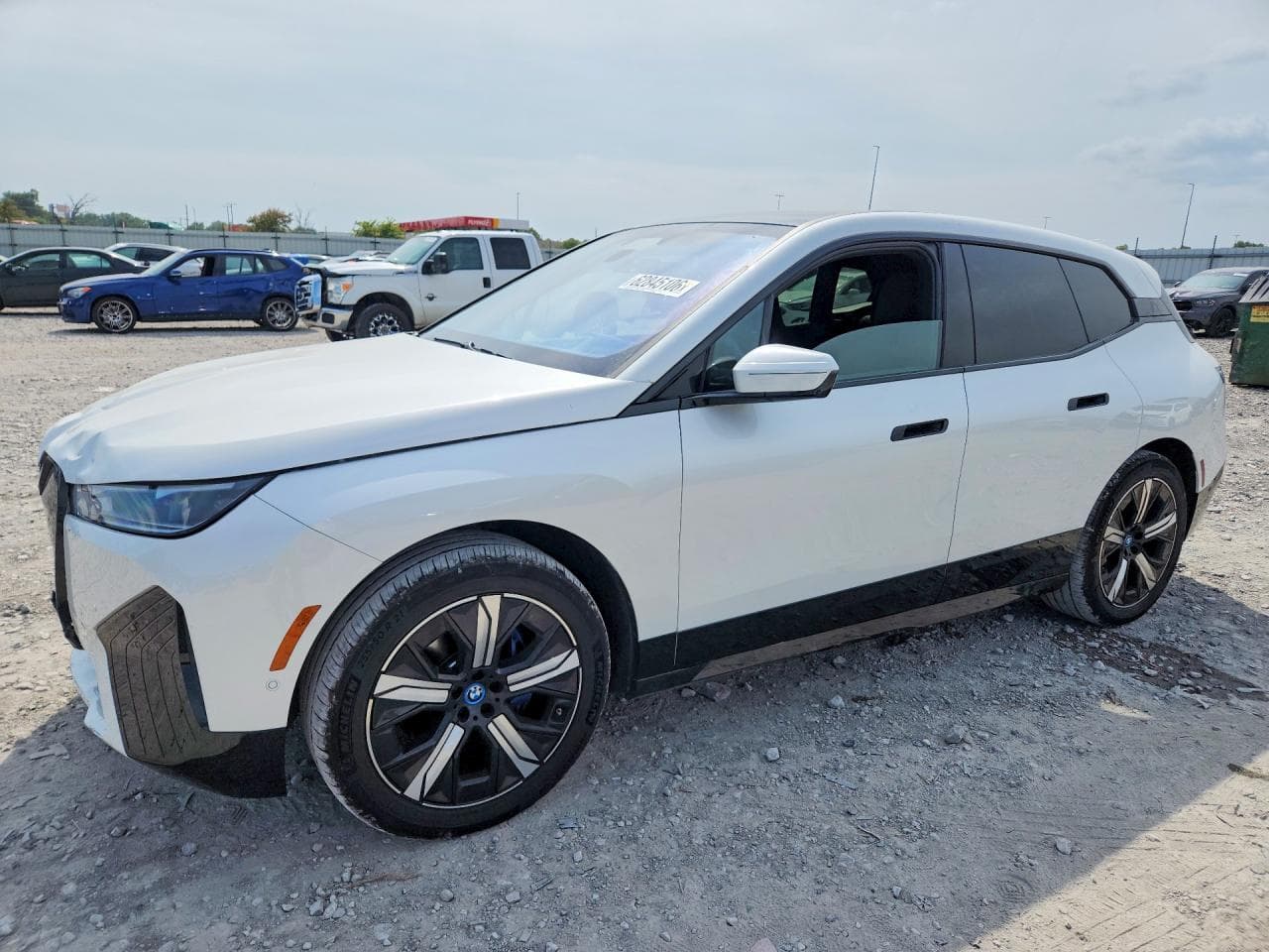 BMW IX