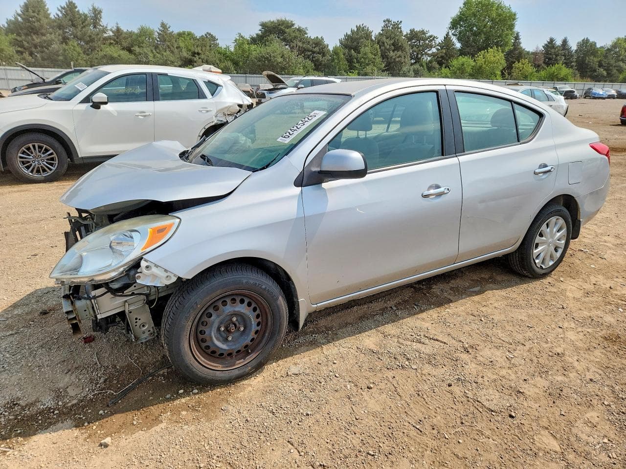 NISSAN VERSA