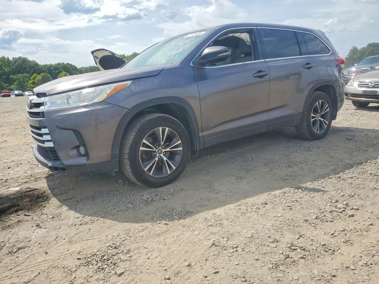 TOYOTA HIGHLANDER