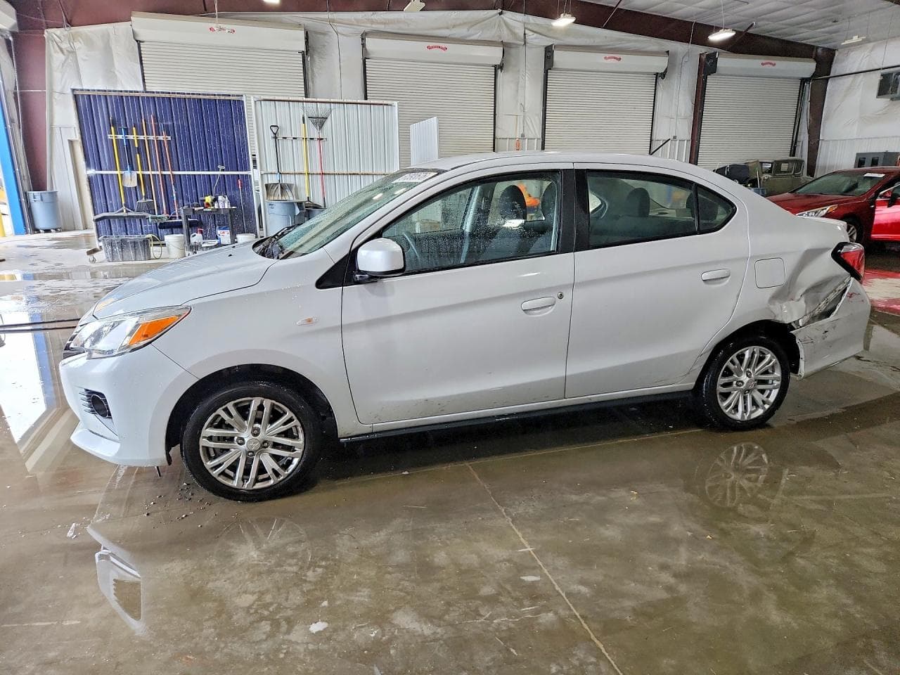 MITSUBISHI MIRAGE