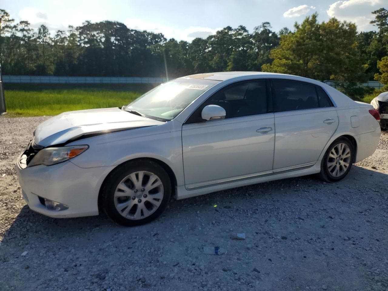 TOYOTA AVALON