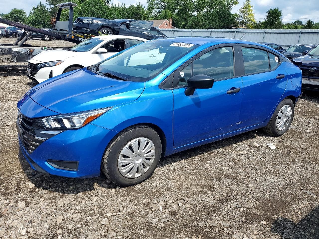 NISSAN VERSA