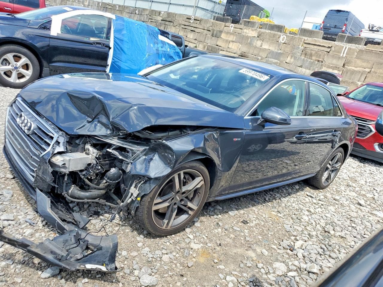 AUDI A4