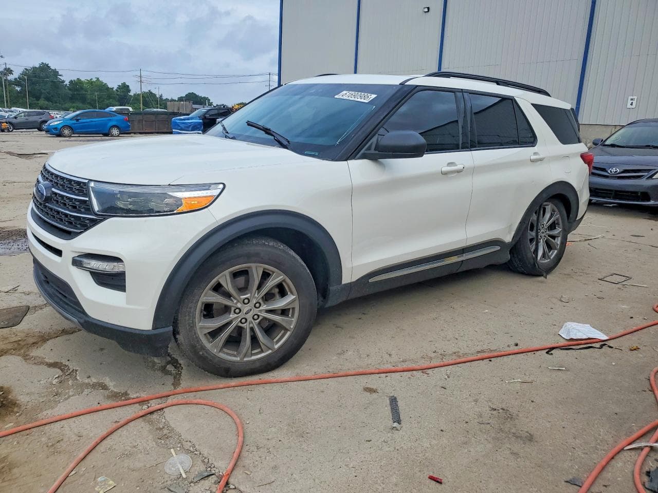 FORD EXPLORER