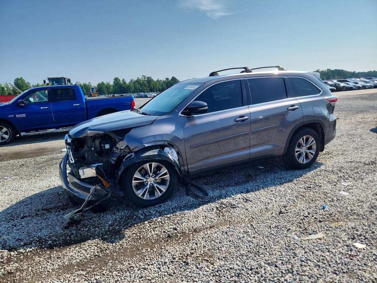 TOYOTA HIGHLANDER