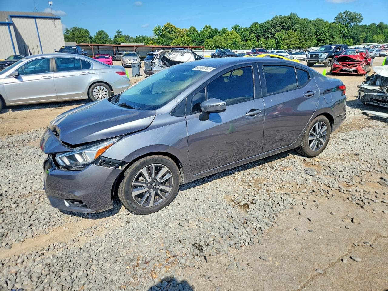 NISSAN VERSA