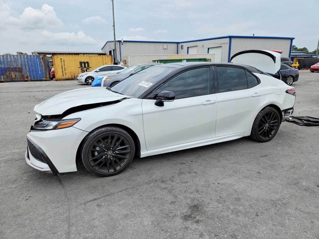 TOYOTA CAMRY