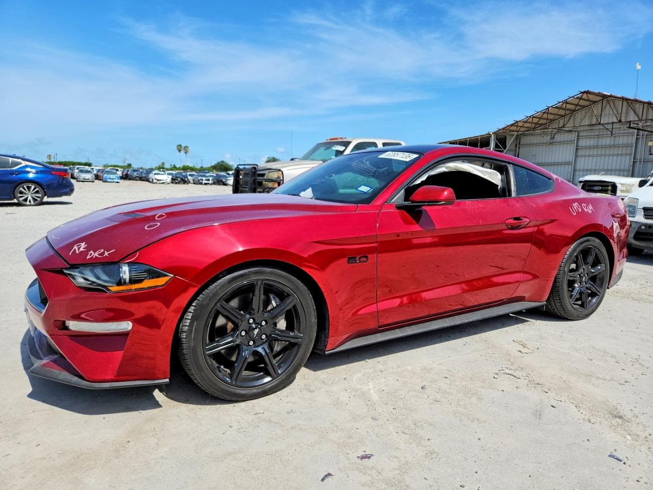 FORD MUSTANG