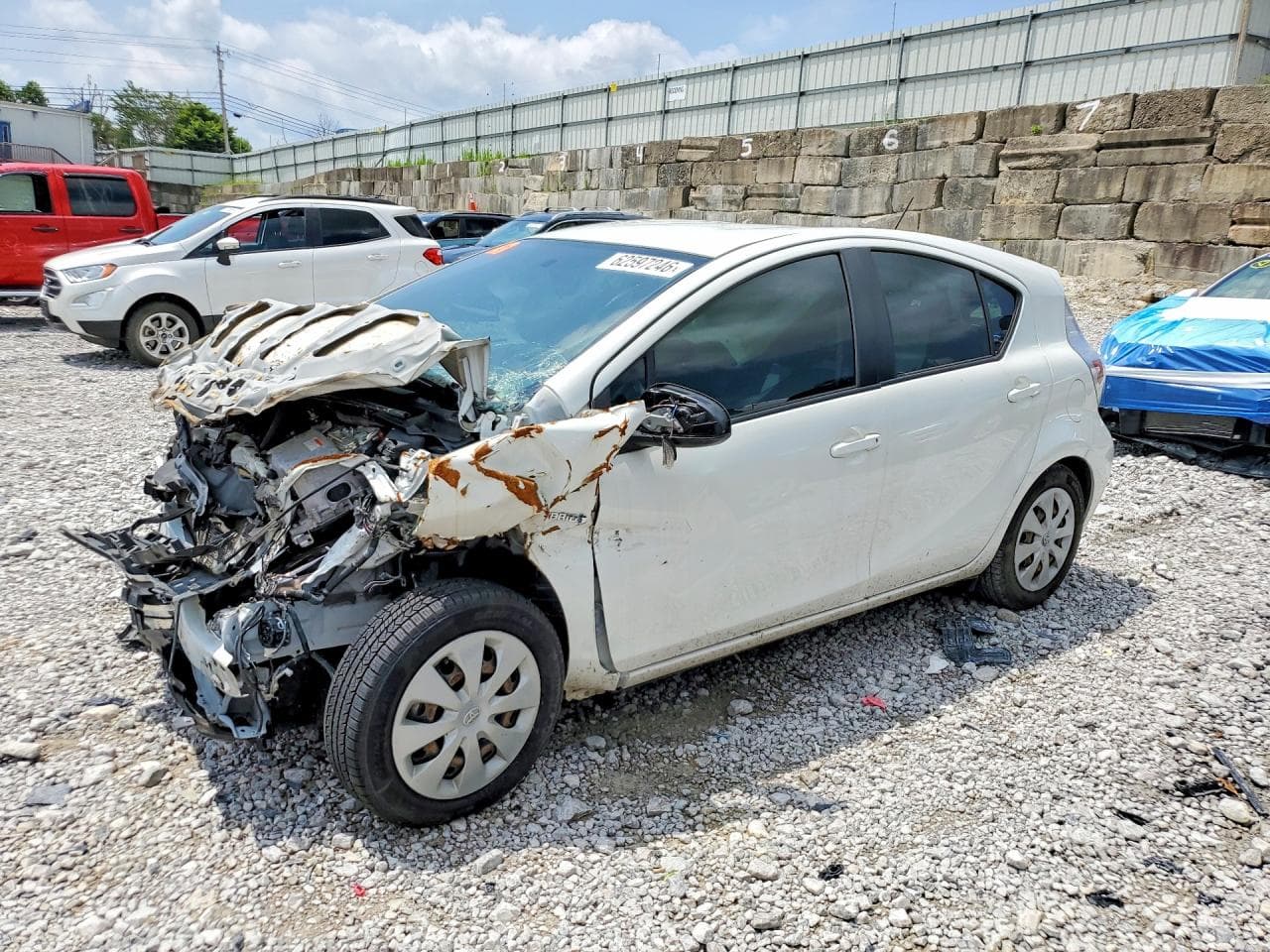 TOYOTA PRIUS C