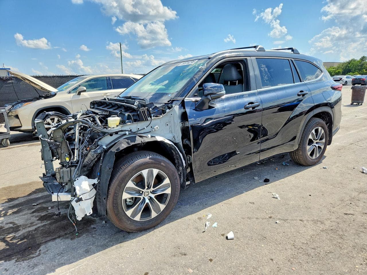 TOYOTA HIGHLANDER
