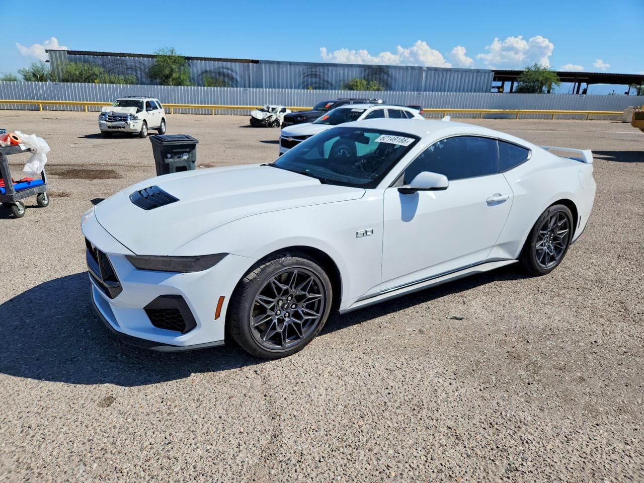 FORD MUSTANG