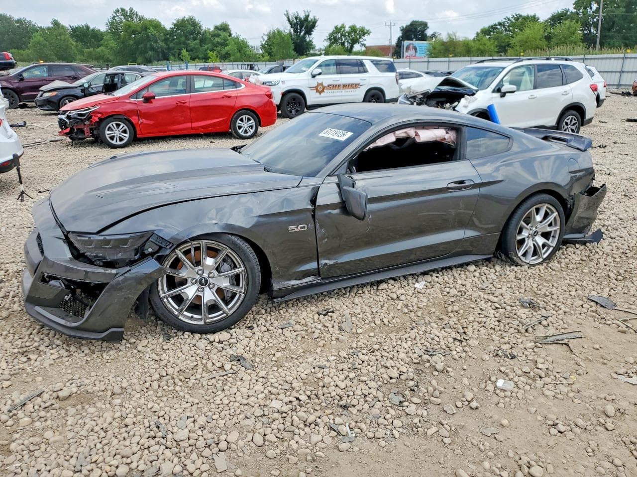 FORD MUSTANG