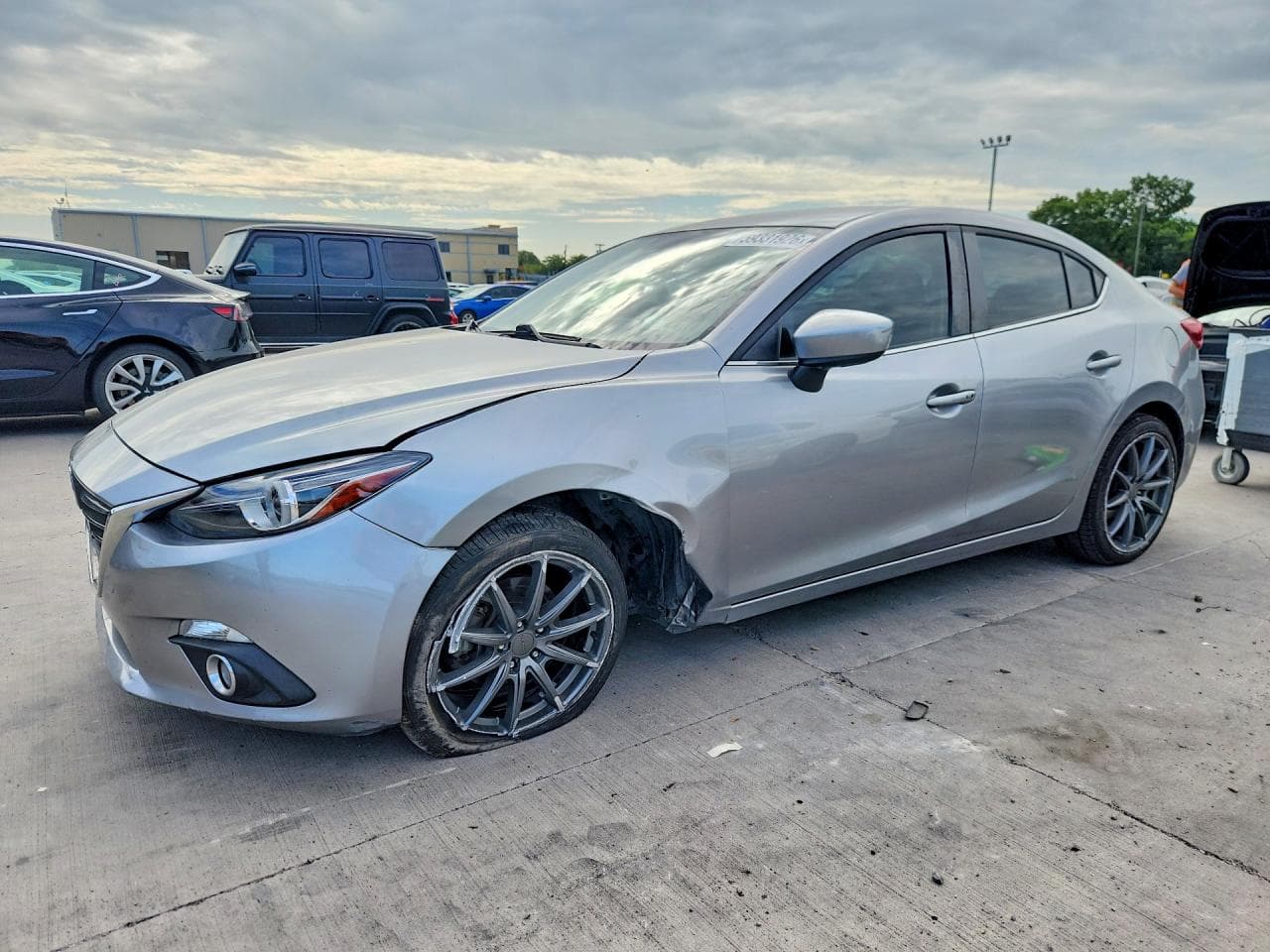 MAZDA 3