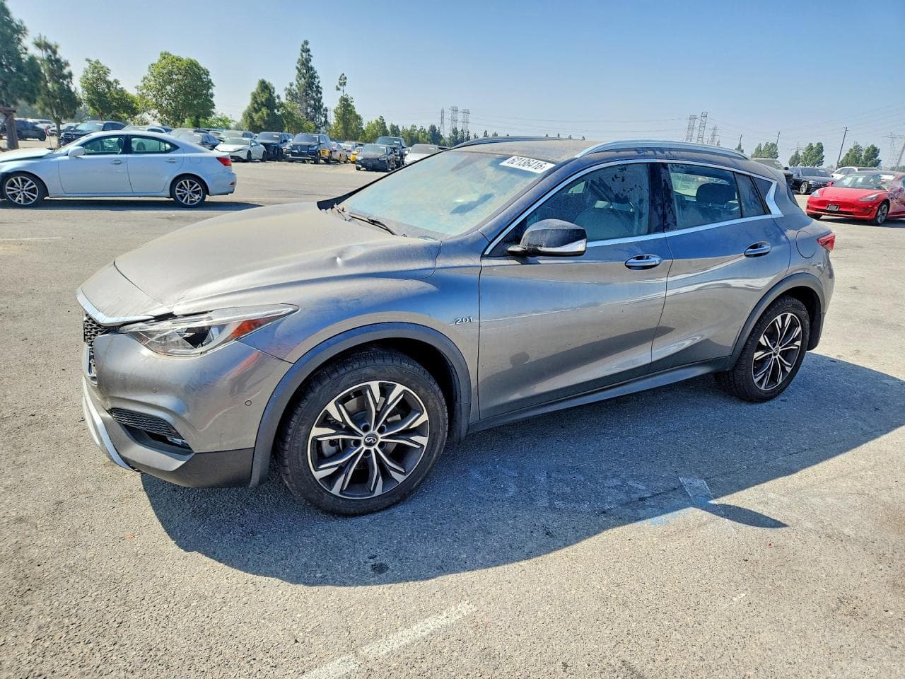 2018 INFINITI QX30 PREMI