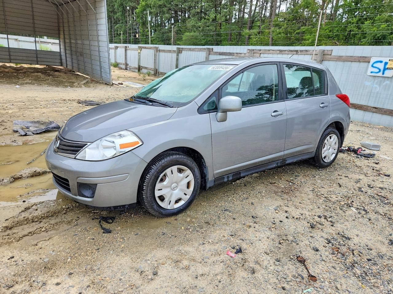 NISSAN VERSA