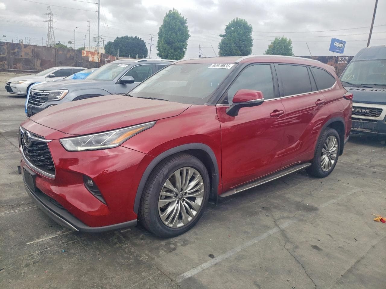 TOYOTA HIGHLANDER