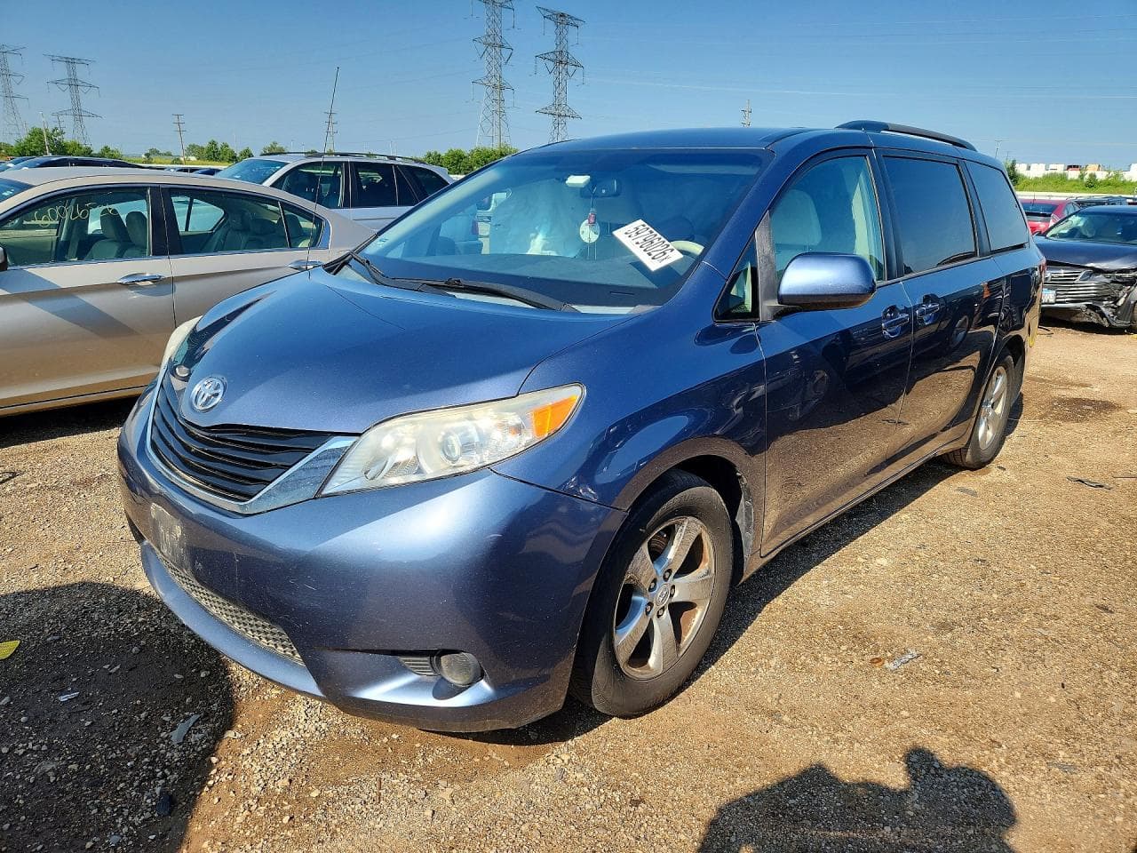 TOYOTA SIENNA