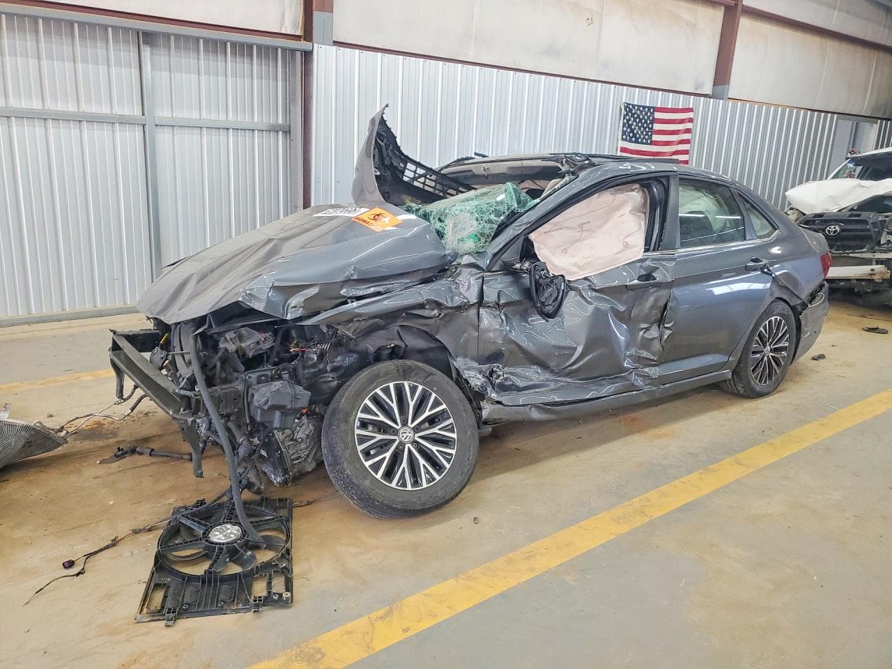 VOLKSWAGEN JETTA