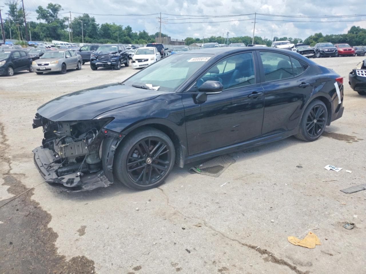 TOYOTA CAMRY