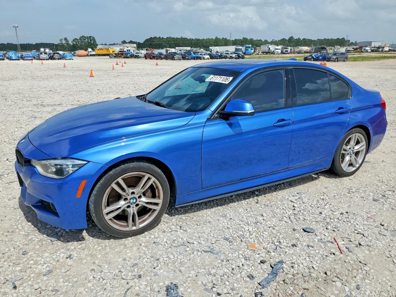 BMW 330