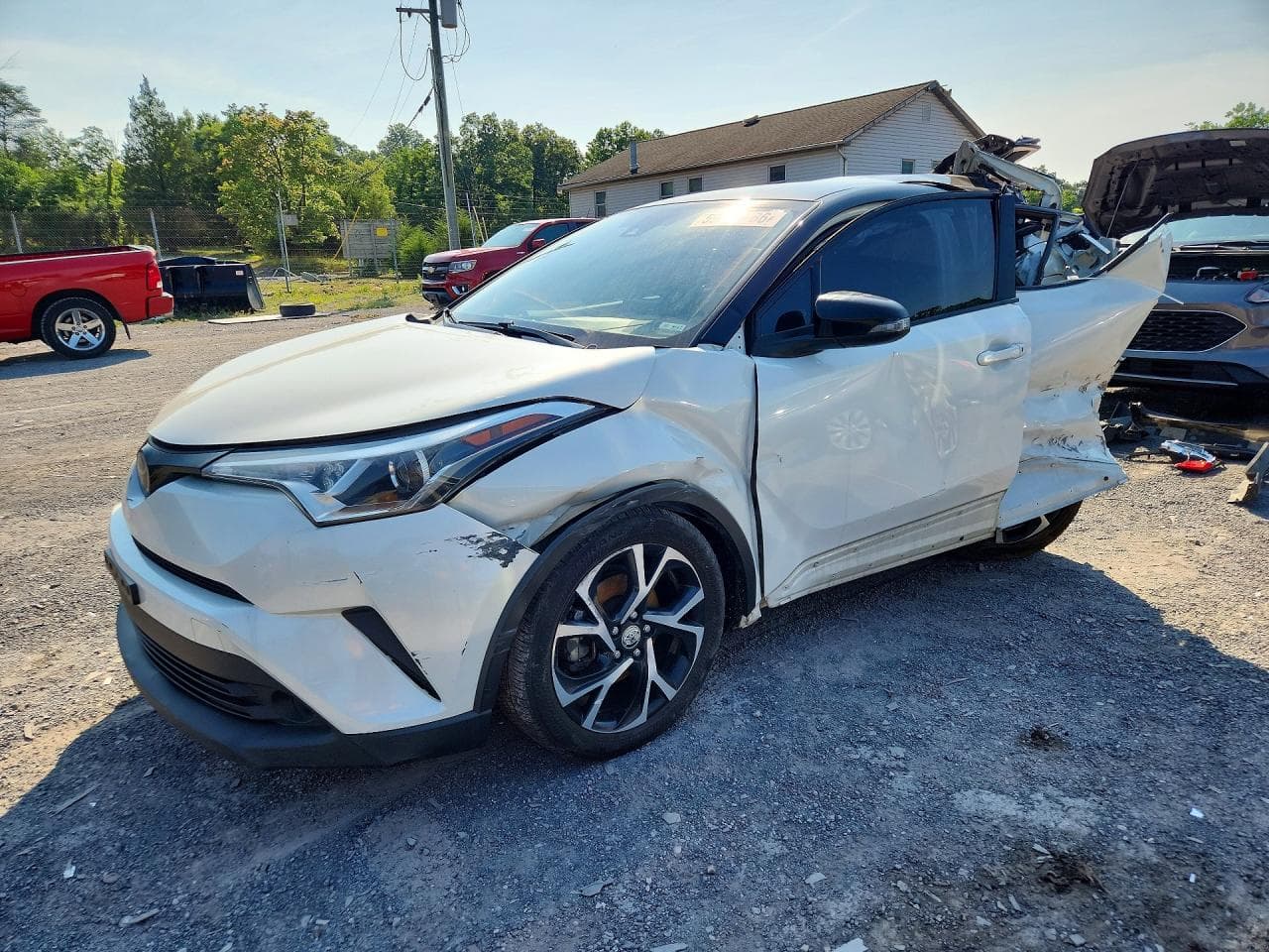 TOYOTA C-HR
