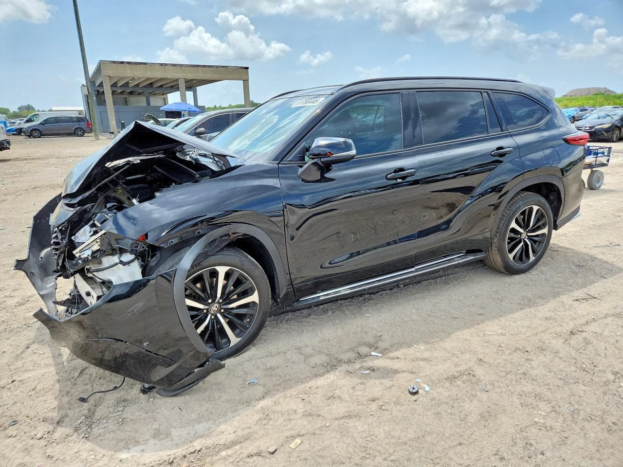 TOYOTA HIGHLANDER