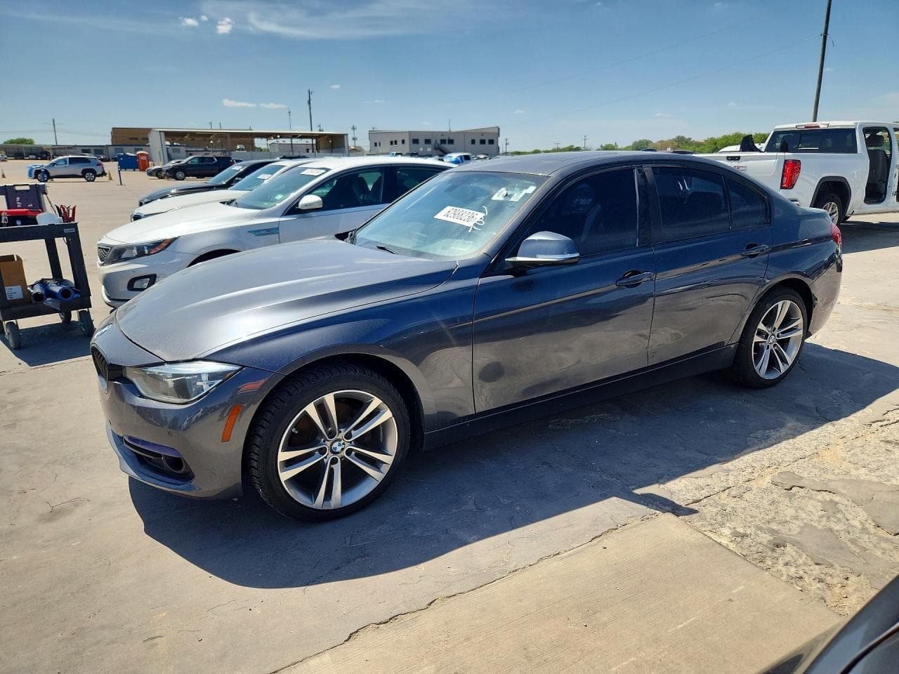 BMW 330