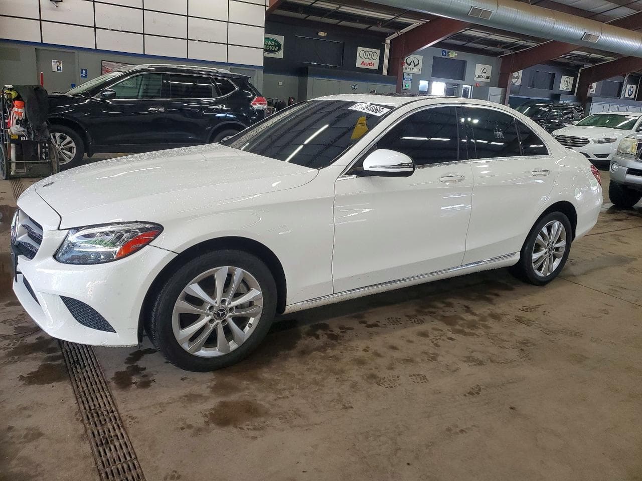 MERCEDES-BENZ C-CLASS