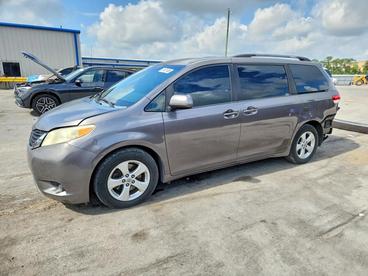 TOYOTA SIENNA