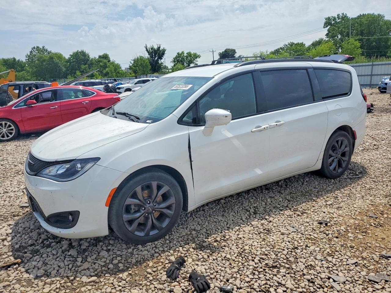 CHRYSLER PACIFICA