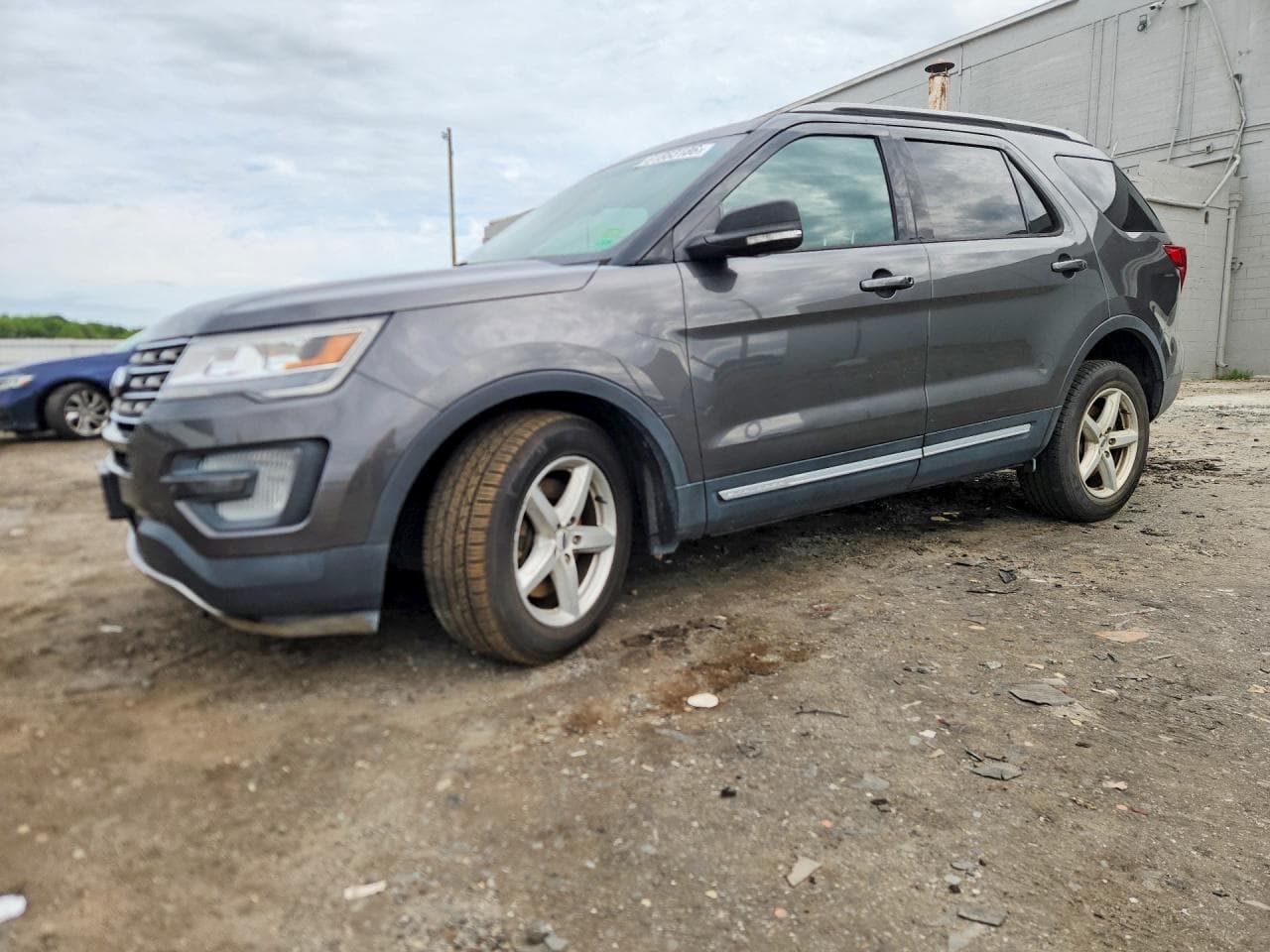 FORD EXPLORER